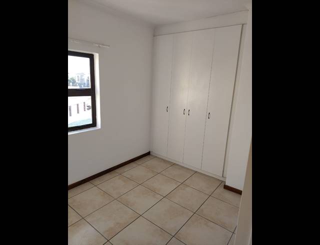 2 bed property to rent in STRAND